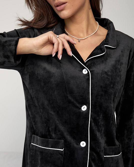 Костюм из плюшевого велюра на пуговицах с двумя карманами Черный S Харьков - изображение 2