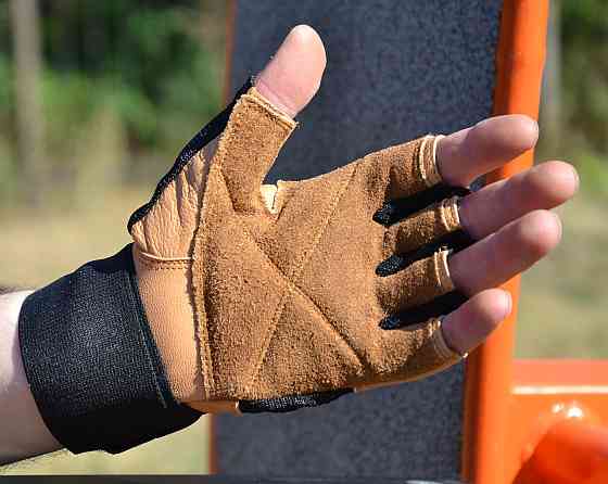 Перчатки для фітнесу MadMax MFG-269 Professional Brown M Кам'янське