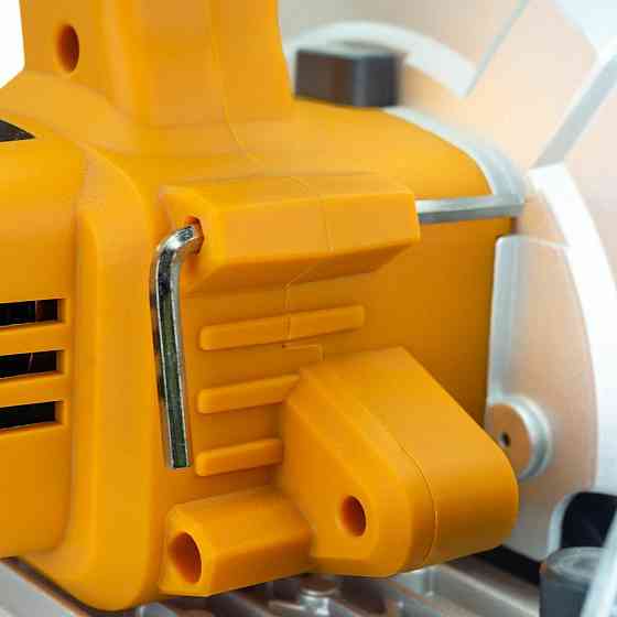 Пила циркулярна акум (JCB-18CS-B-E)18V,3650 об./хв,діаметр диска 165 мм у к-ті із зарядним Одеса