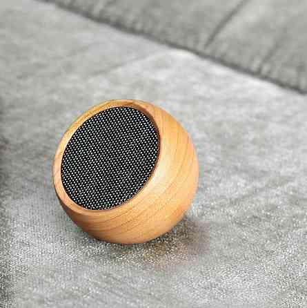 Блутуз-колонка "Tumbler Selfie" 3 Вата, дерево вишня Рівне