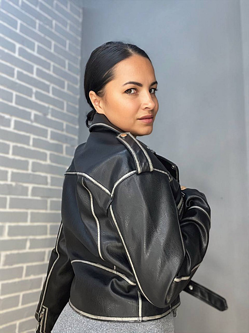 Куртка жіноча Aftf Basic 2466 коротка косуха блискавки пояс варені шви екошкіра чорна, чорний, S Київ - фото 16