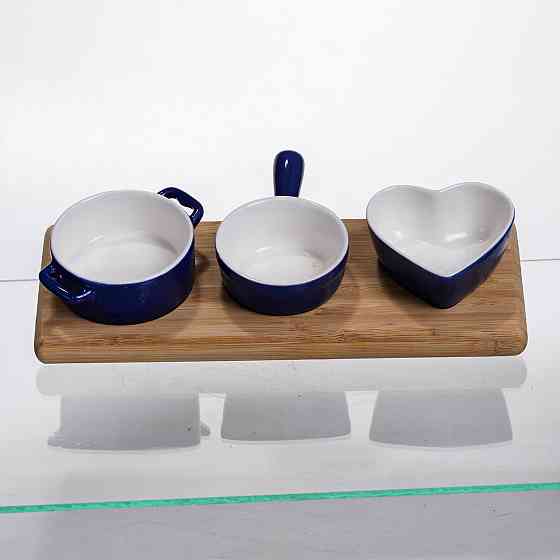 Фарфоровые менажницы для закусок на бамбуковой подставке Киев