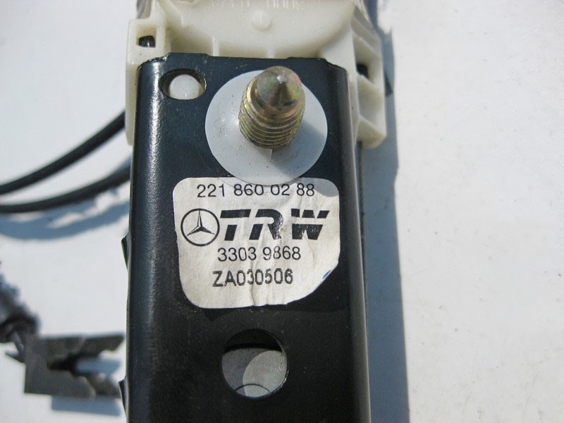 Mercedes-Benz  A2218600288 Механізм регулювання переднього правого ременя безпеки S-Class W221 Одеса - фото 3