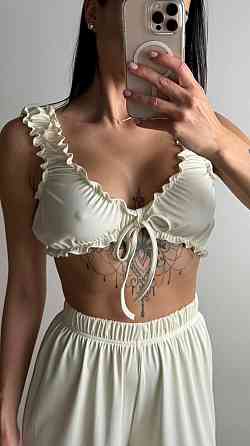 Жіноча піжама-двійка: топ і штани з романтичними рюшами рубчик Молочний Одеса