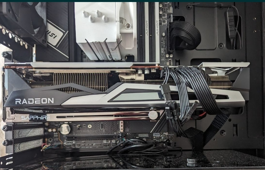 Видеокарта: Sapphire Radeon RX 6900 XT SE Nitro Киев - изображение 4