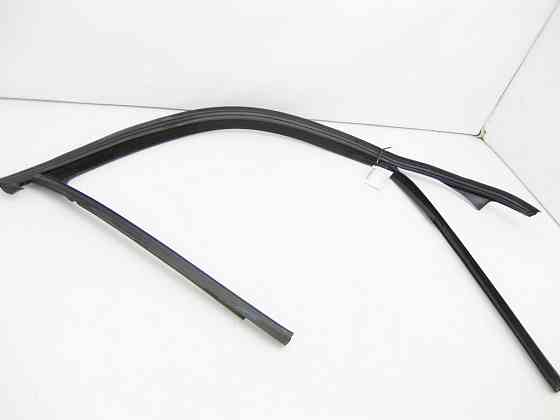 Mercedes-Benz  A1667252000 Гумовий ущільнювач - напрямна скла передніх правих дверей GL/GLS X166 Одеса