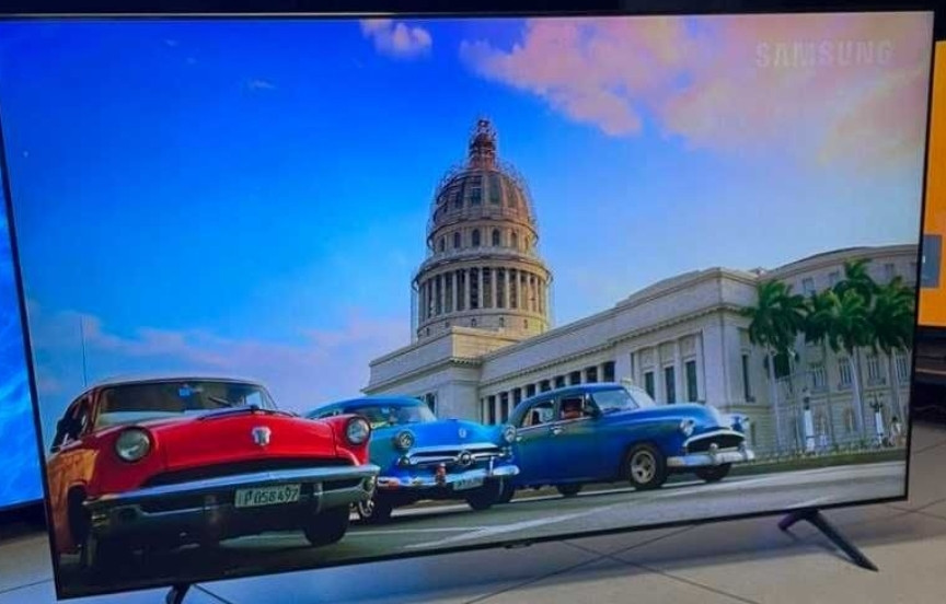 Телевизор Безрамный: 75