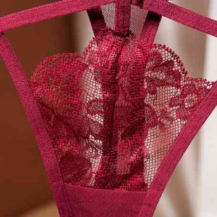 Еротичні стрінги жіночі з мереживом 42 бордовий Київ