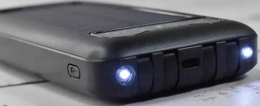 Solar Power Bank Павербанк с солнечной батареей + фонарик 10000 mAh. Киев - изображение 2