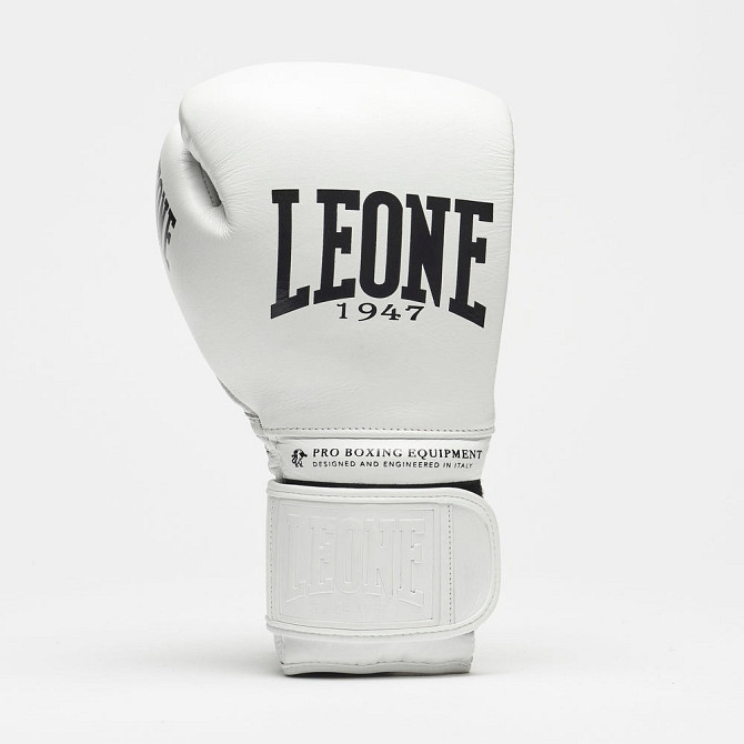 Боксерські рукавиці Leone GN111 THE GREATEST White 16 унцій (бинти 4 м. в комплекті) Каменское - изображение 5