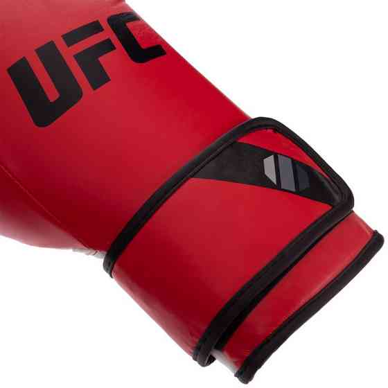 Перчатки боксерские UFC PRO Fitness UHK-75031 размер 12 унций красные Перчатки для бокса и единоборств Киев
