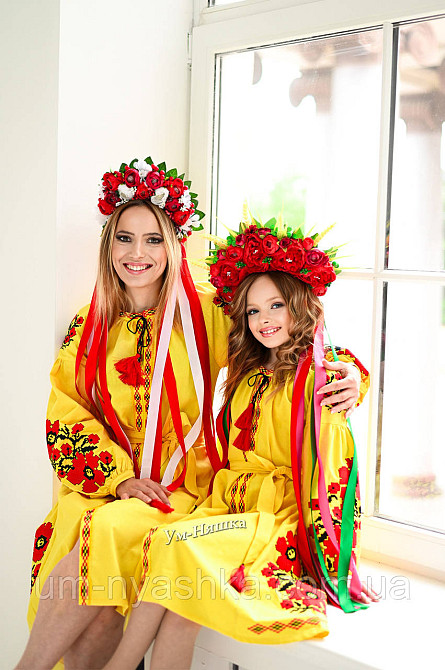 Дитяче вишите лляне плаття "Квіти Праги" р.134-164 Кривий Ріг - фото 1