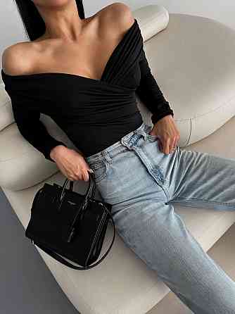 Женский романтичный боди с открытыми плечами трикотаж масло Черный Одесса