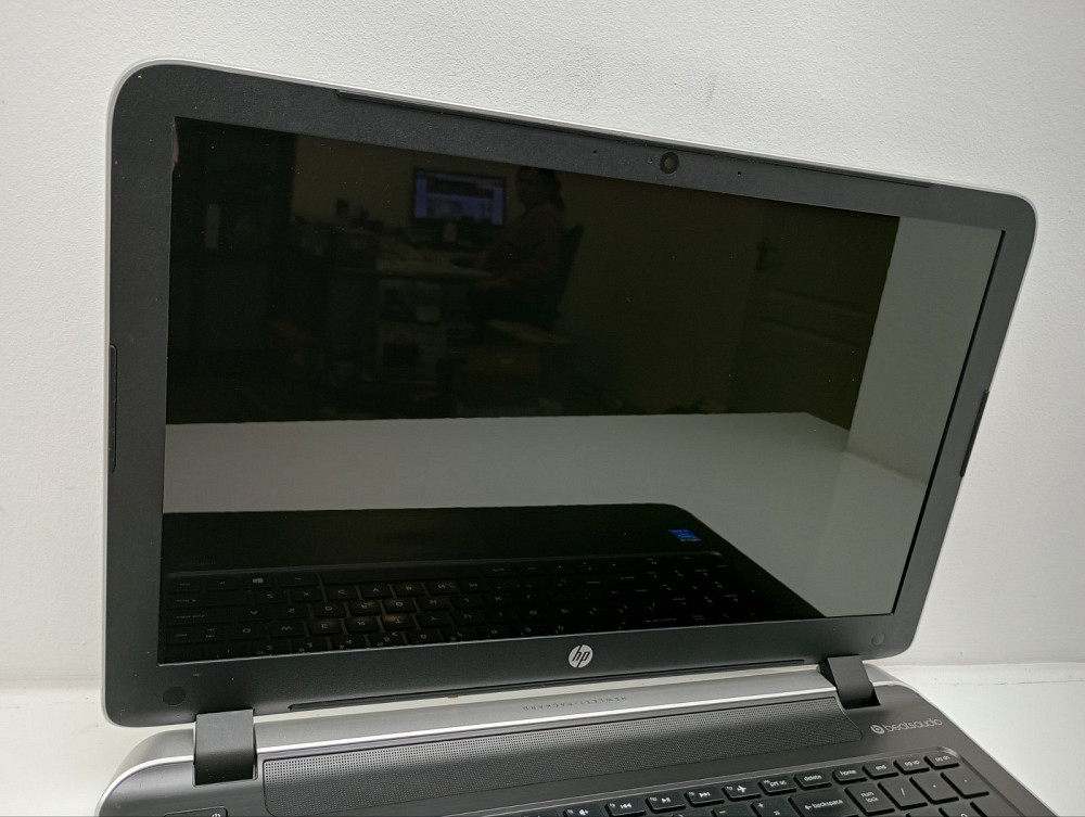 Ноутбук HP pavilion 15-p287nd i5-5gen\8\0\АКБ- (Б клас) Луцьк - фото 3
