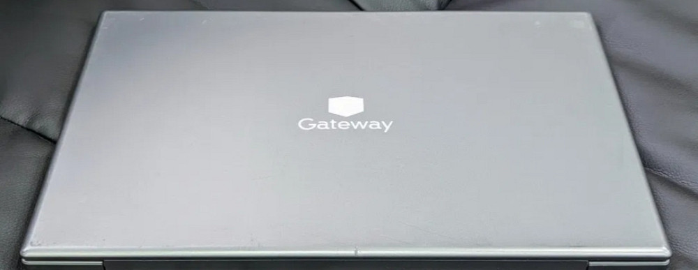 Ноутбук Тонкий Gateway 15 AMD Ryzen R7 3700 8Gb. DDR4 128-1TB. SSD m2. Київ - фото 1