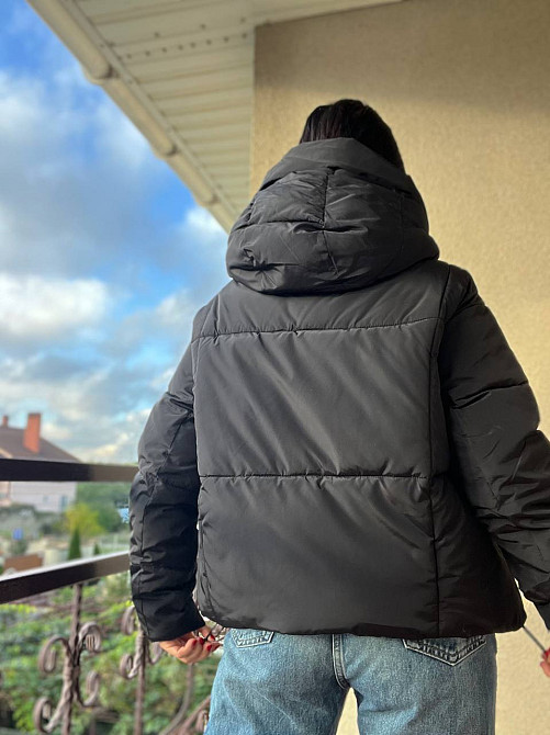 Куртка женская Lady Yep 9068 оверсайз укороченная надпись впереди с капюшоном one size, черный, one size Киев - изображение 15