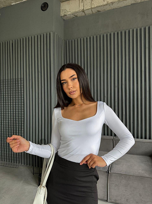 Жіночий базовий лонгслів  з вирізом мікродайвінг Білий, 50/52 Одеса - фото 9