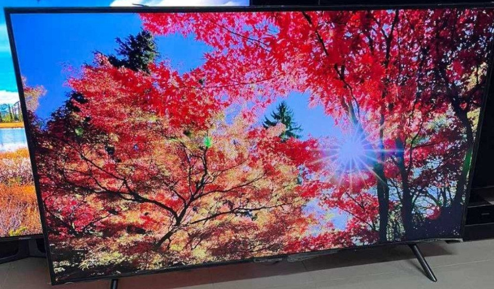 Телевизор Безрамный: 75 дюйма, 4K, ГОЛОСОВОЙ пульт, Smart, Samsung 75RU7100 Харьков - изображение 1