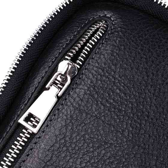 Мужская прямоугольная сумка бананка из зернистой натуральной кожи GRANDE PELLE 22879 Черный Киев