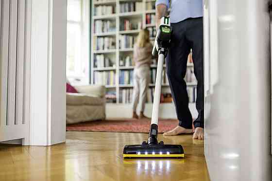 Акумуляторний пилосос Karcher VC 7 Cordless YourMax (1.198-710.0) ( білий/чорний ) Харьков