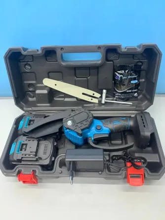 Аккумуляторная цепная мини-пила6 inch Electric SAW BLUE кейсом / 2 аккумулятора 4А/ч 8644 Коломия