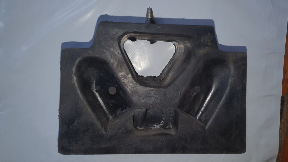 Подушка двигателя ЯМЗ-238. Харьков - изображение 1