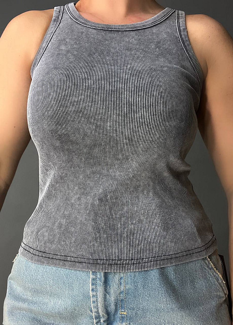 Майка жіноча A-N 2733 варена тай-дай у рубчик з порізаними швами, сірий, one size Київ - фото 4