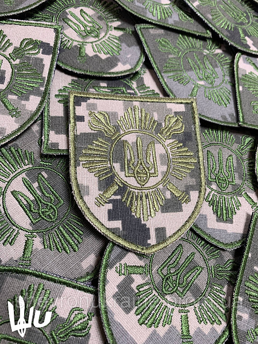 Шеврон Отдельный полк Президента (Форма щит. На липучке) Размер 8x7см Киев - изображение 4