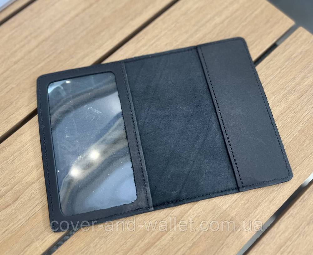 Шкіряна обкладинка на закордонний паспорт чорного кольору PS Leather Київ - фото 8