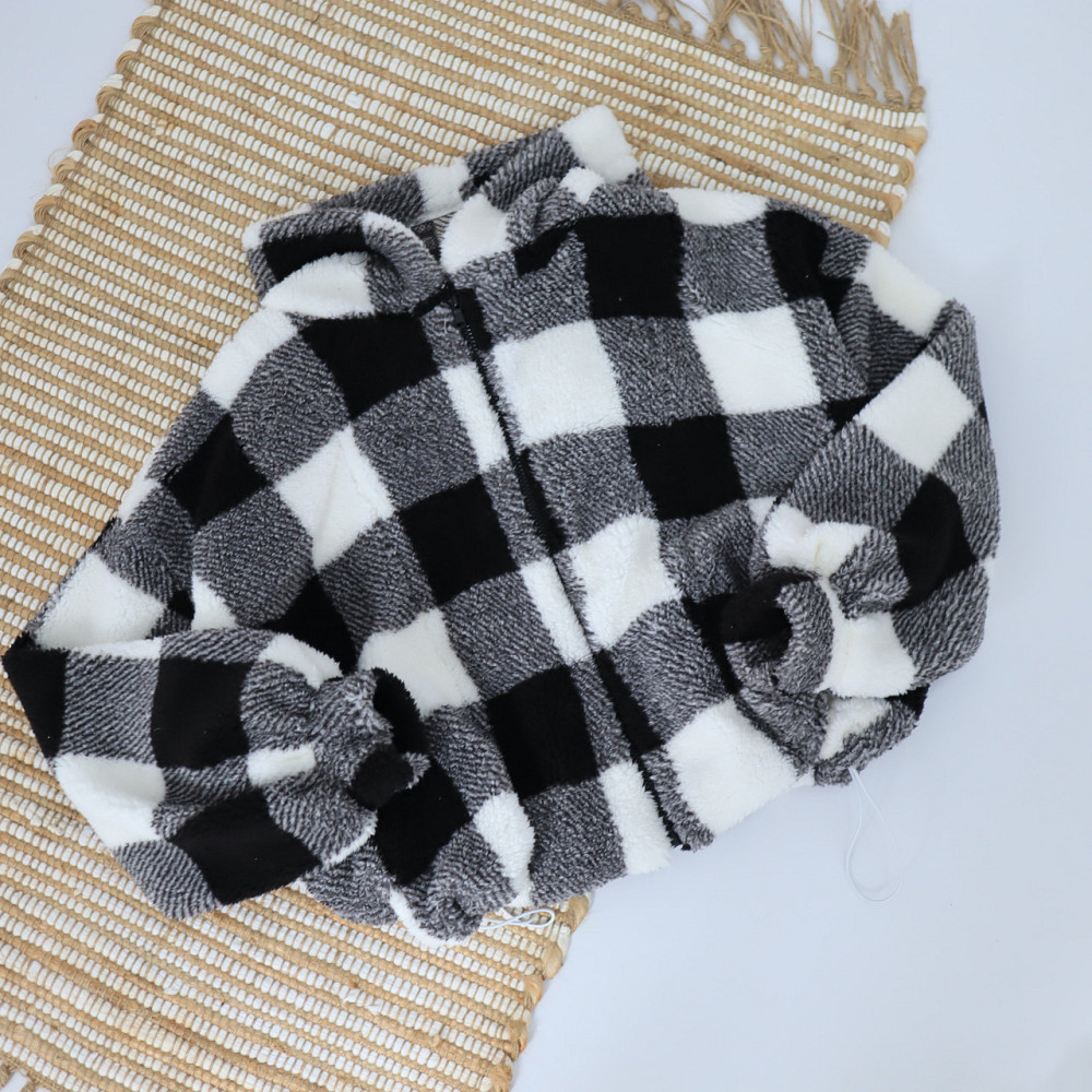 Женская укороченная теплая куртка тедди на молнии в черно-белую клетку Каменец-Подольский - изображение 3