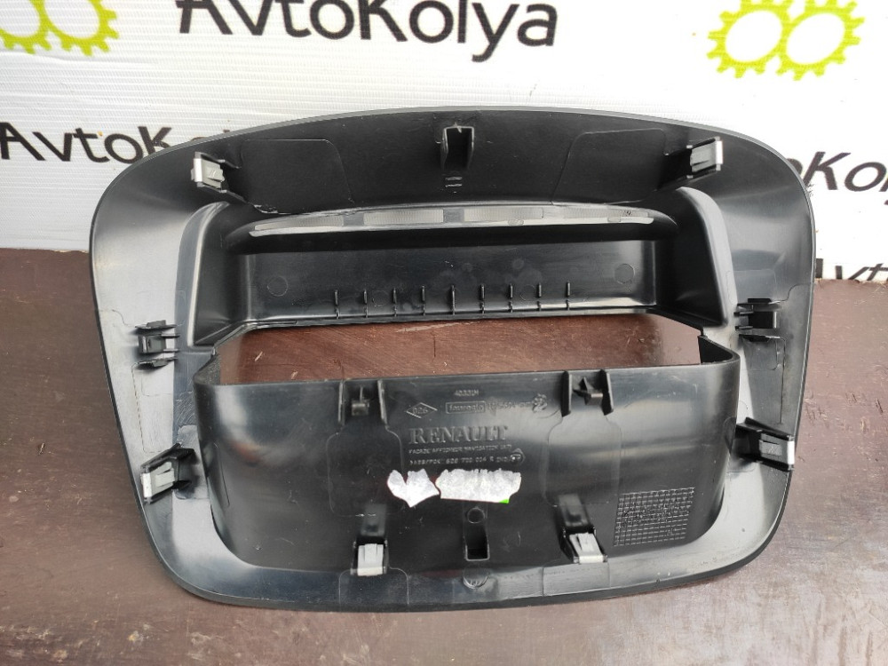 Накладка рамка дисплея навігації Renault Megane III 2008-2015 (628700004R) Ковель - фото 2