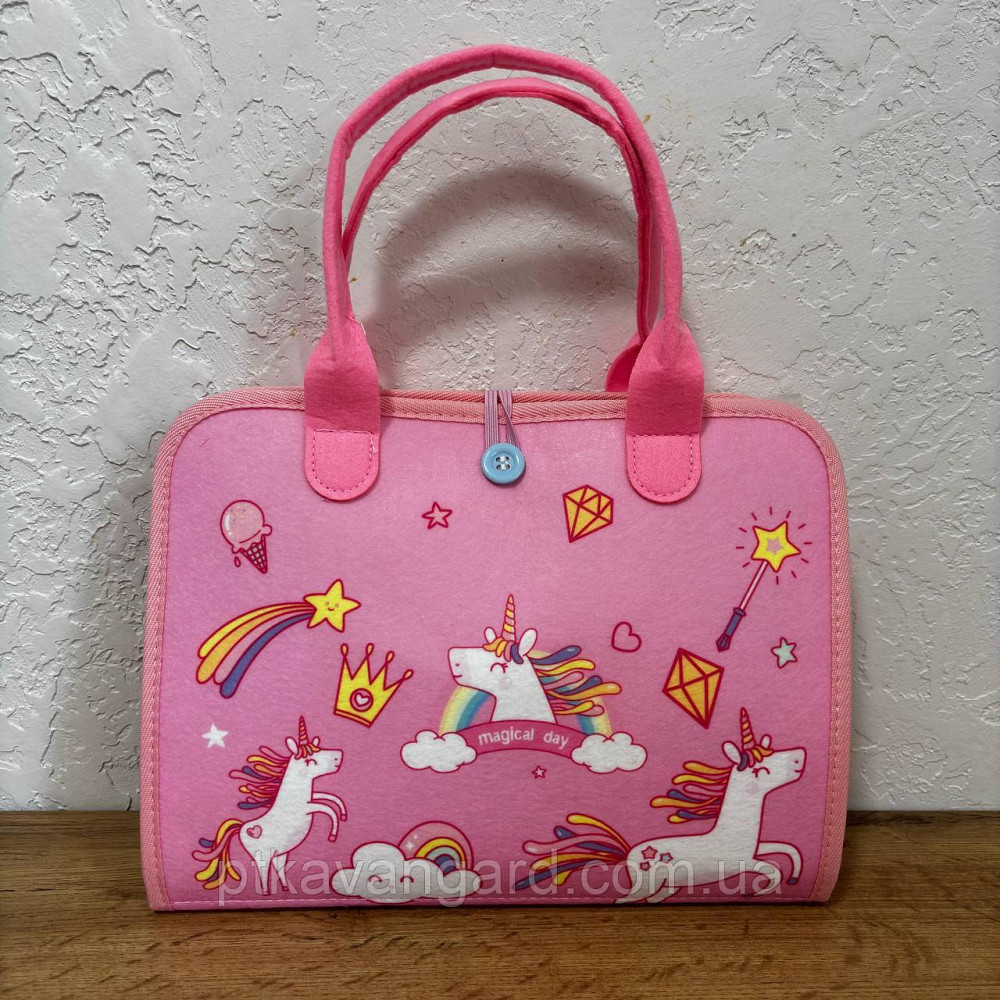 Книга-сумка фетрова розвиваюча (елементи на липучках, застібки, годинник, англ. абетка, цифри, форми) 25023 рожевий Хмельницький - фото 2