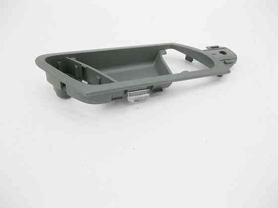 Mercedes-Benz  A1647660664 7F04 Накладка внутрішньої ручки відкриття передніх правих дверей сіра Одеса