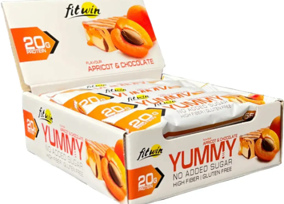 Протеиновый батончик Fit Win YummY 12x55g абрикосовый шоколад Киев