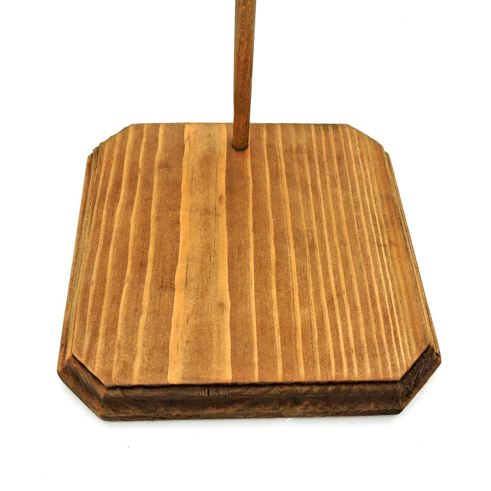 Подставка для кукол 