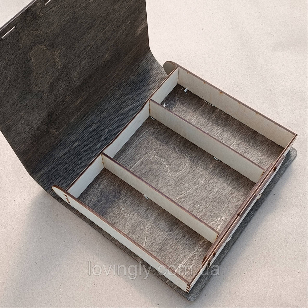 Коробка в виде книги 