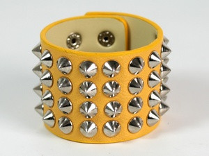 Браслет модный желтый 