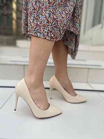 Loretta Туфлі жіночі LORETTA бежеві еко-шкіра каблук 10см 39р. (3735) Коломия