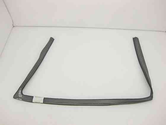 Mercedes-Benz  A2517250225 Ущільнювач опускного скла передніх правих дверей R-Class W251 Одеса