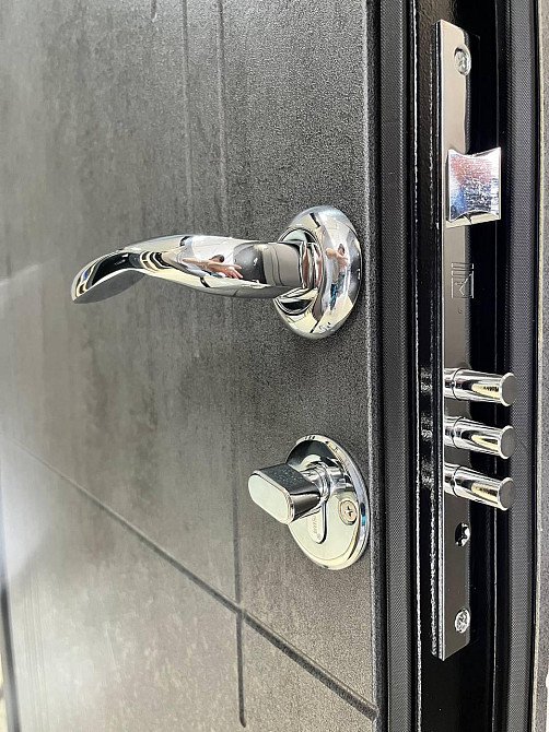 Входные двери ТАРИМУС Дверная Индустрия 