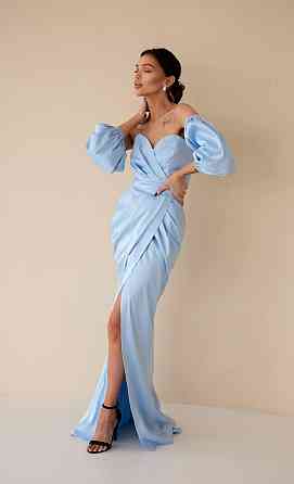 Женское роскошное вечернее платье со шлейфом и съемными рукавами из королевского атласа Голубой, S Одесса