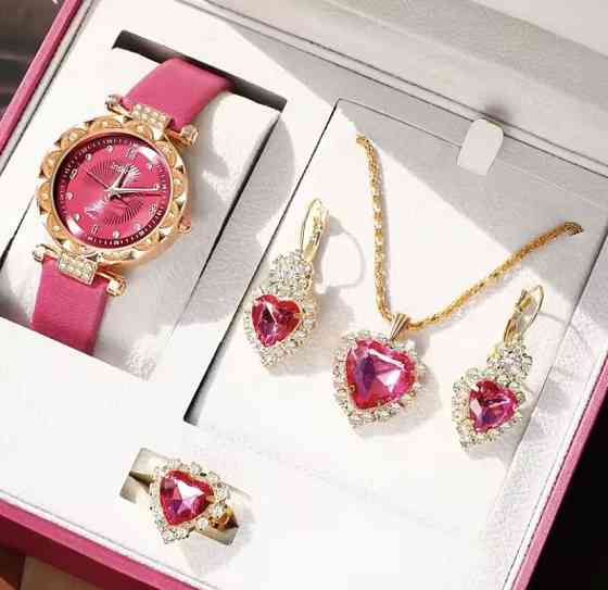 Подарунковий набір для жінок Серце наручний годинник обручка кулон з цепочкою та сережками без подарункової коробки рожевий Київ