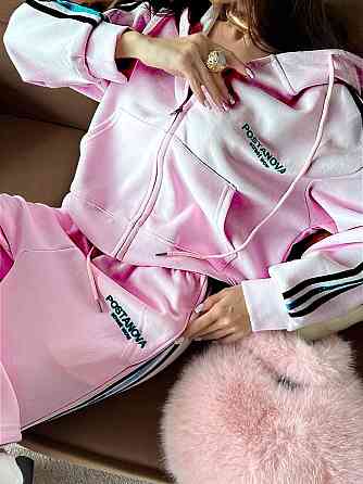 Женский спортивный оверсайз костюм двойка: кофта и штаны с лампасами Розовый Одесса