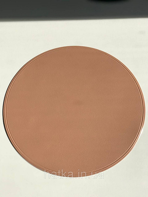 Серветка під тарілку підтарильник PU шкіра 38 см "Панкейк" кругла рожева коричневий для дому та ресторану Київ - фото 2