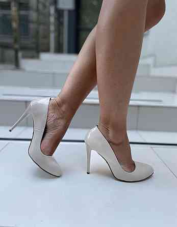 Lino Marano Туфлі жіночі Lino Marano бежеві еко-лак каблук 11 см 39р. (K520-1) Коломия