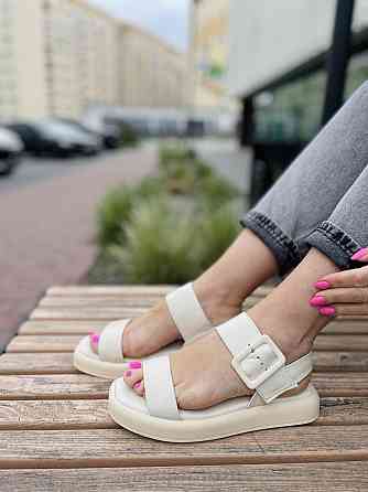 teona Босоніжки жіночі бежеві TEONA 286 літні з натуральної шкіри / Літнє взуття на низькому хо Коломыя