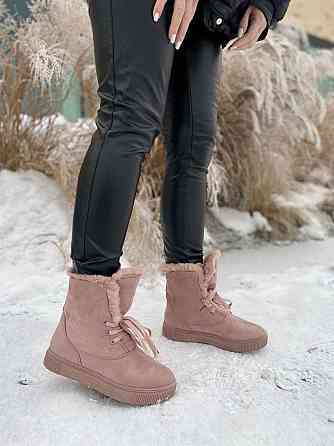 Violeta Женские черевики Violeta пудра эко-замша высота 16.5см подошва 2.5см размер 36-39 (1136 Коломия