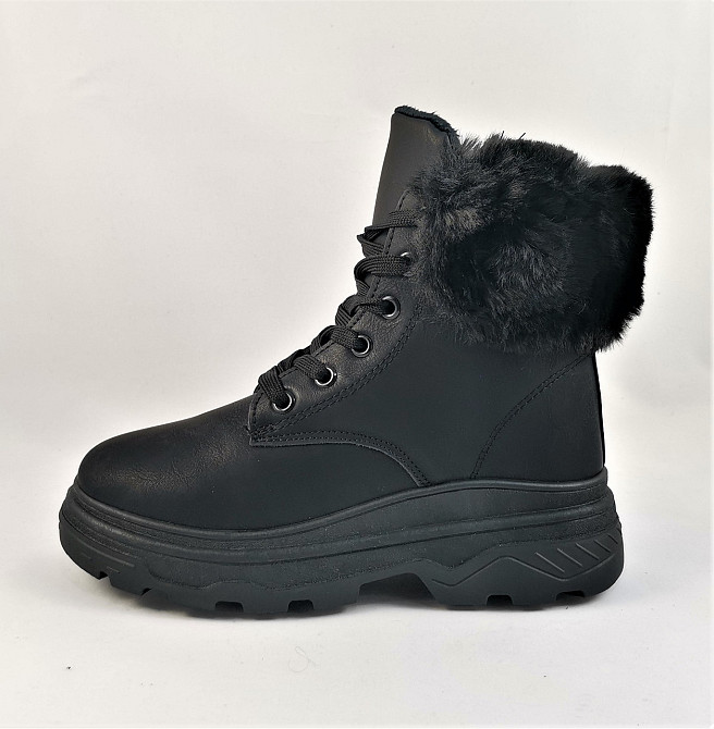 Жіночі Зимові Кросівки Черні на Хутрі Напівчоботи (розміри: 38) ВідеоОбзор — 1-1 Дніпро - фото 9