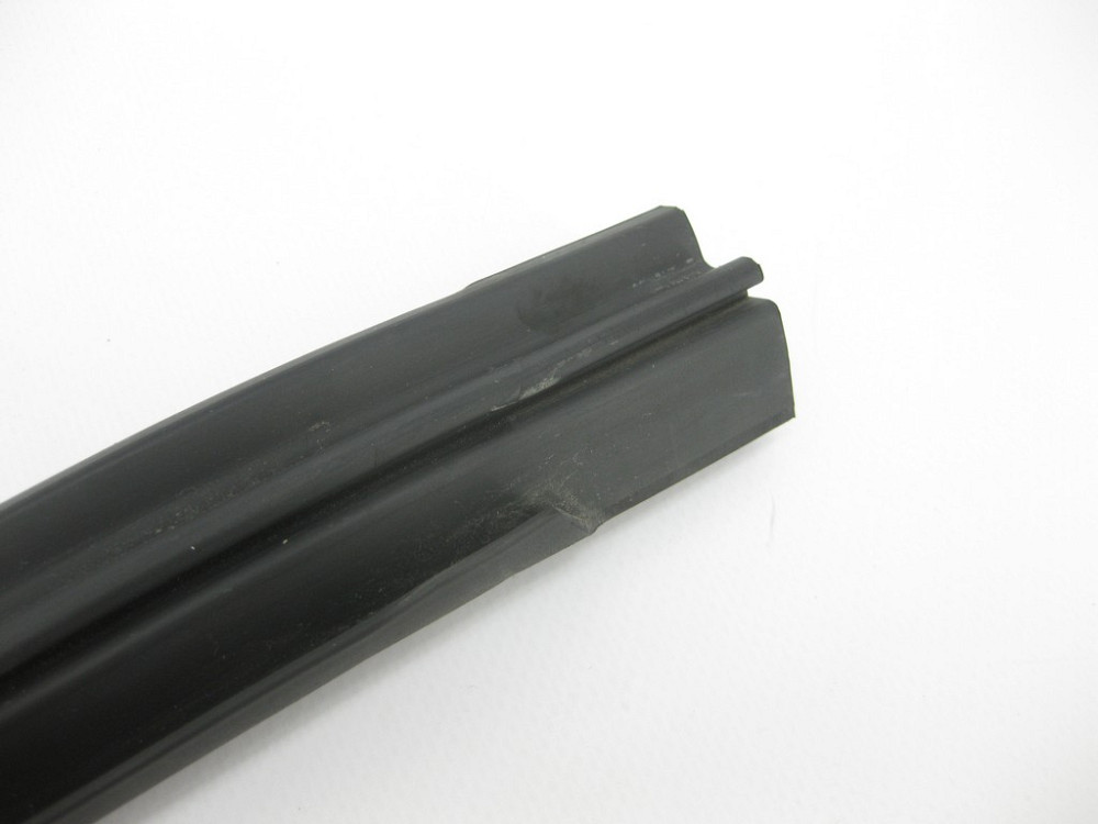 Mercedes-Benz  A2097200278 Ущільнювальна гумка правих дверей CLK C209 Одесса - изображение 7