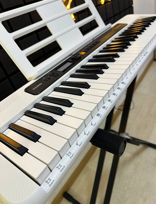ПРОФЕСІЙНИЙ білий синтезатор CASIO, цифрове електронне піаніно. Харьков - изображение 3